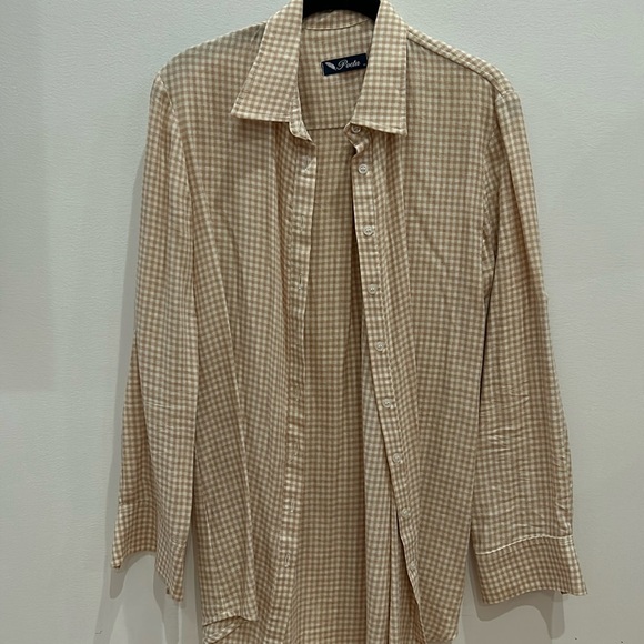 Incredibly soft cashmere tan and white button down - Picture 1 of 2